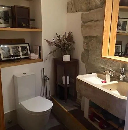 Apartment Lindo Loft In The Centre Of Lisbon, With Fireplace Lissabon