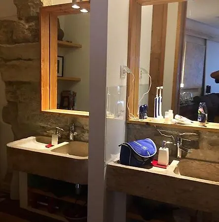 Lindo Loft In The Centre Of Lisbon, With Fireplace アパート *