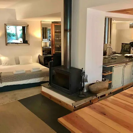 Апартаменты Lindo Loft In The Centre Of Lisbon, With Fireplace