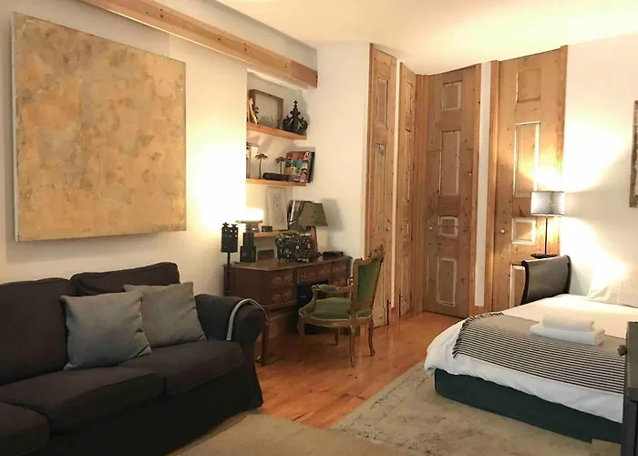 Appartement Lindo Loft In The Centre Of Lisbon, With Fireplace *